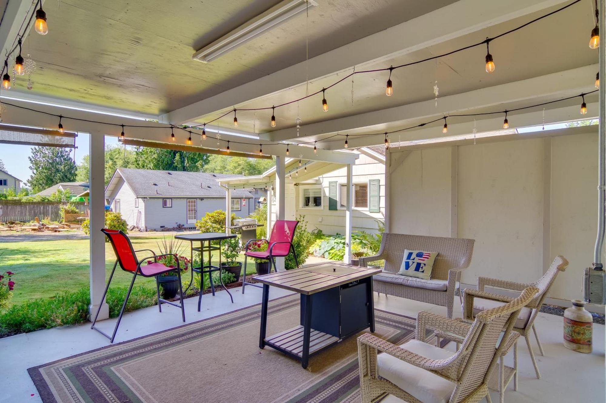 Charming Updated Retreat Walk To Lake Stevens! المظهر الخارجي الصورة