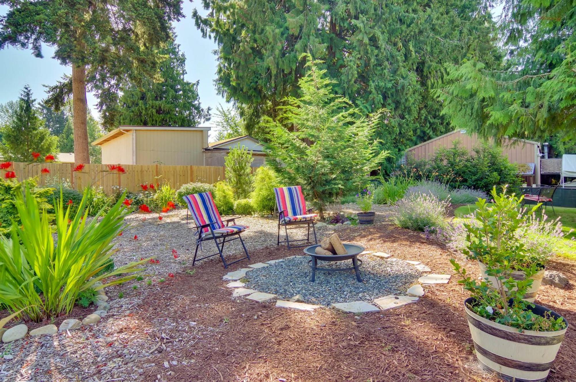 Charming Updated Retreat Walk To Lake Stevens! المظهر الخارجي الصورة